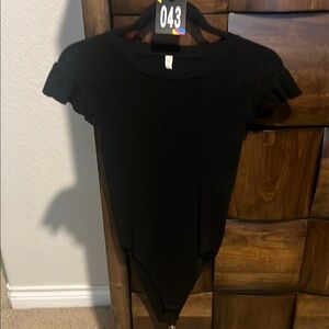 43 Wishlist Black Ruffle Sleeve Bodysuit